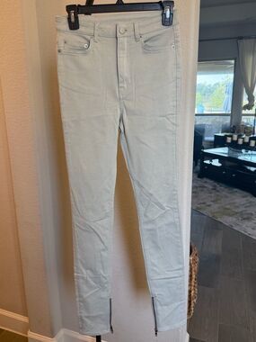 BLK DNM Women’s 26L Light Gray Skinny Jeans Stretch Ankle Zip Designer Denim